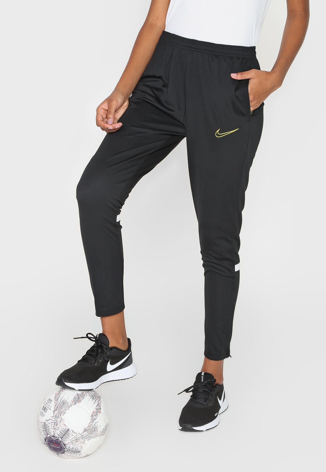 calça nike sportswear reta w nsw hrtg pk preta