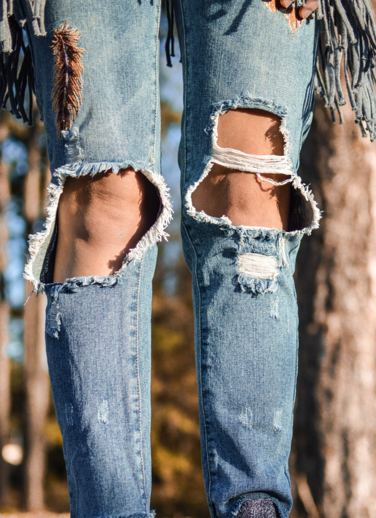 como rasgar calça jeans